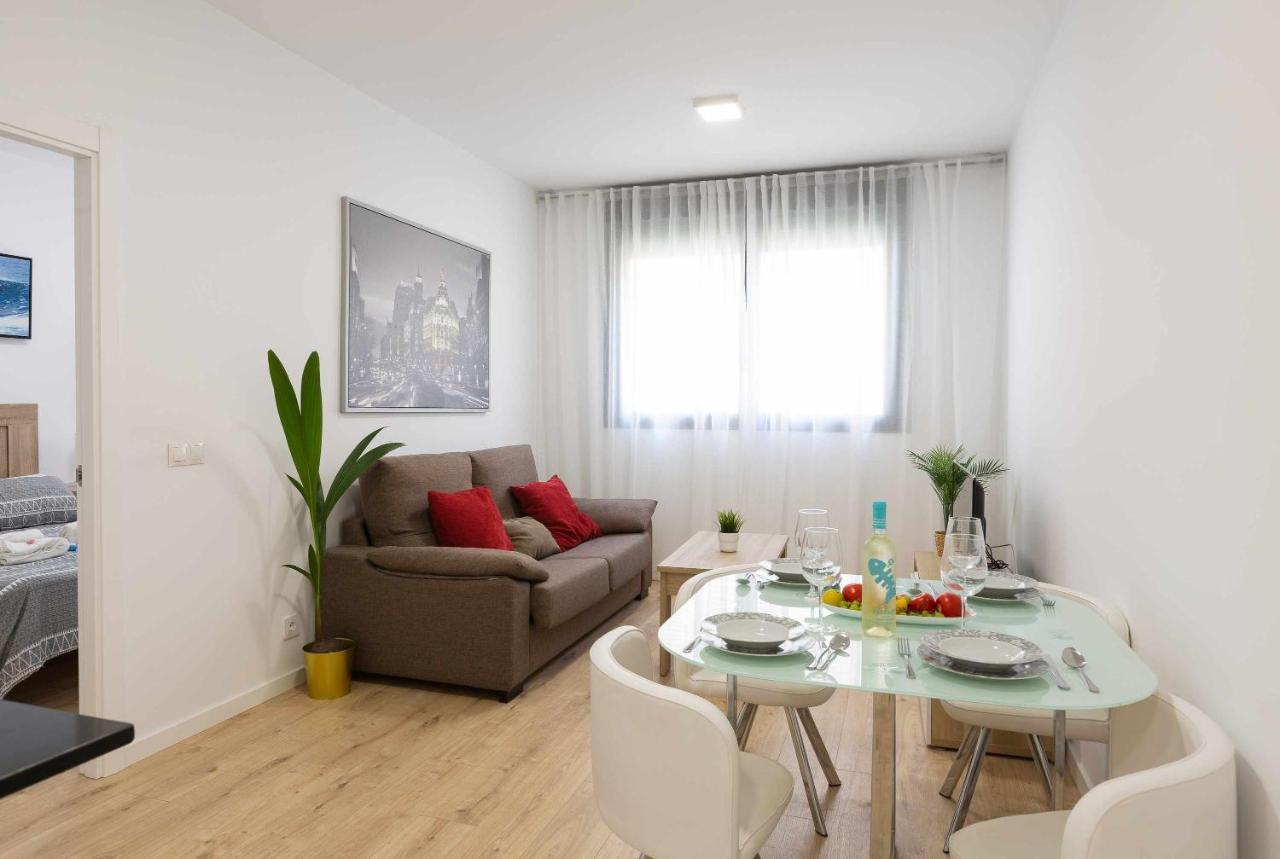 Cosmopolitan Apt & Malaga Beach Экстерьер фото